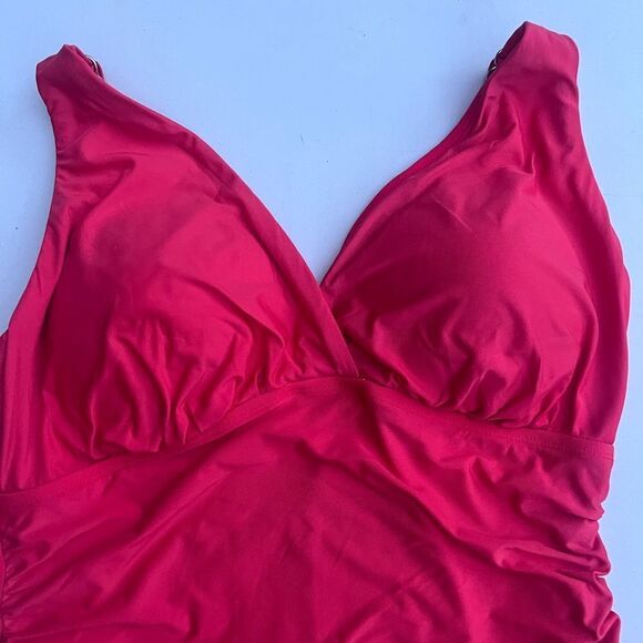 Jantzen woman's deep coral pink one piece swimsuit, ruched, size 14 - Picture 5 of 6